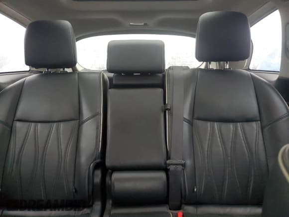 ✅ 2019 Infiniti QX60 Luxe • VIN: 5N1DL0MM6KC512395 • Lot: 91673915. Listed on Copart with 104,384 mi. Free auction sales archive from the USA and detailed vehicle history report at DreamBid. Image 10.