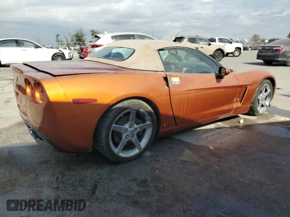 2007 Chevrolet Corvette с VIN 1G1YY36U575104576, выставлен на аукционе Copart как лот 83400544 с пробегом Не указан миль и Списание • Salvage title. История ставок и продаж доступна на DreamBid. Изображение 3.
