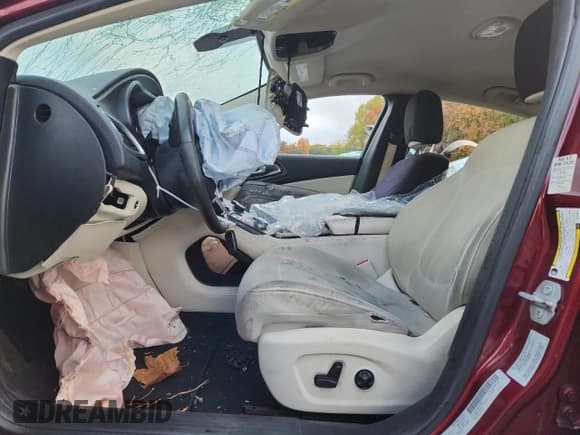 ✅ 2015 Chrysler 200 Limited • VIN: 1C3CCCAB1FN743577 • Lot: 90663775. Listed on Copart with Not provided. Free auction sales archive from the USA and detailed vehicle history report at DreamBid. Image 7.