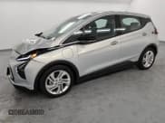 ✅ 2023 Chevrolet Bolt EV 1LT • VIN: 1G1FW6S01P4196776 • Lot: 81855234. Wystawiony na Copart z przebiegiem 17 946 mil. Bezpłatny archiwum sprzedaży aukcyjnych z USA i szczegółowy raport historii pojazdu na DreamBid. Zdjęcie 1.