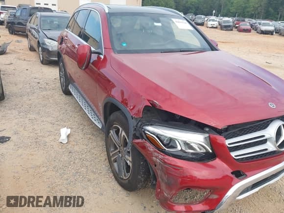 ✅ 2018 Mercedes-Benz GLC 300 • VIN: WDC0G4KB2JV045019 • Lot: 42835520. Listed on IAAI with 64,273 mi. Free auction sales archive from the USA and detailed vehicle history report at DreamBid. Image 6.