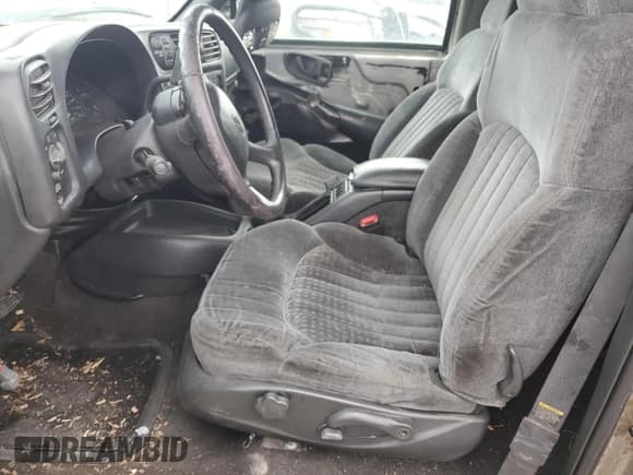 ✅ 1999 Chevrolet Blazer Trailblazer • VIN: 1GNDT13W9X2238417 • Lot: 80087223. Wystawiony na Copart z przebiegiem Nie podano. Bezpłatny archiwum sprzedaży aukcyjnych z USA i szczegółowy raport historii pojazdu na DreamBid. Zdjęcie 7.