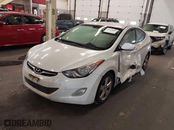 ✅ 2013 Hyundai Elantra GLS • VIN: 5NPDH4AE3DH316075 • Lot: 43419095. Listed on IAAI with 175,956 mi. Free auction sales archive from the USA and detailed vehicle history report at DreamBid. Image 17.