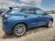 ✅ 2024 Buick Encore GX Avenir • VIN: KL4AMGSL5RB057184 • Lot: 65237075. Wystawiony na Copart z przebiegiem Nie podano. Bezpłatny archiwum sprzedaży aukcyjnych z USA i szczegółowy raport historii pojazdu na DreamBid. Zdjęcie 3.