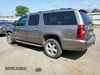 ✅ 2013 Chevrolet Suburban LT • VIN: 1GNSCJE07DR104489 • Lot: 60844784. Wystawiony na Copart z przebiegiem 185 420 mil. Bezpłatny archiwum sprzedaży aukcyjnych z USA i szczegółowy raport historii pojazdu na DreamBid. Zdjęcie 2.