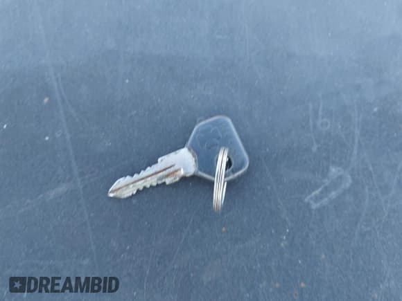 ✅ 1984 Alfa Romeo Spider Veloce • VIN: ZARBA5414E1020331 • Lot: 43501066. Listed on IAAI with 70,032 mi. Free auction sales archive from the USA and detailed vehicle history report at DreamBid. Image 11.