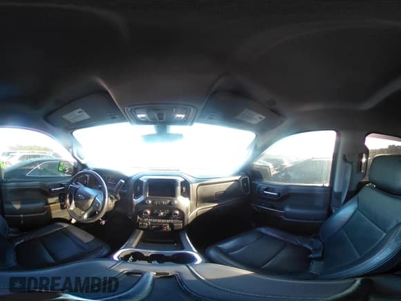 ✅ 2019 Chevrolet Silverado 1500 RST • VIN: 1GCUYEEDXKZ348261 • Lot: 43297200. Wystawiony na IAAI z przebiegiem 69 959 mil. Bezpłatny archiwum sprzedaży aukcyjnych z USA i szczegółowy raport historii pojazdu na DreamBid. Zdjęcie 18.