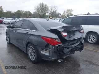 2014 Hyundai Sonata Limited z VIN 5NPEC4AB6EH879941, wystawiony jako IAAI lot #43578010 z przebiegiem 149 178 mil mil oraz . Historia ofert i sprzedaży dostępna na DreamBid. Obrazek 3.