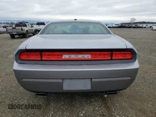 ✅ 2014 Dodge Challenger SXT • VIN: 2C3CDYAG5EH111601 • Lot: 86986824. Wystawiony na Copart z przebiegiem 83 357 mil. Bezpłatny archiwum sprzedaży aukcyjnych z USA i szczegółowy raport historii pojazdu na DreamBid. Zdjęcie 6.