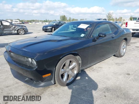 ✅ 2013 Dodge Challenger R/T • VIN: 2C3CDYBT8DH500842 • Lot: 41454915. Wystawiony na IAAI z przebiegiem 66 055 mil. Bezpłatny archiwum sprzedaży aukcyjnych z USA i szczegółowy raport historii pojazdu na DreamBid. Zdjęcie 2.