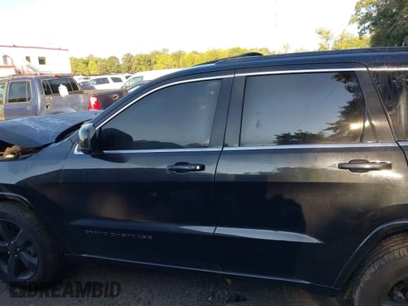 ✅ 2015 Jeep Grand Cherokee Laredo • VIN: 1C4RJFAG7FC711222 • Лот: 43140840. Опубликован ранее на IAAI с пробегом 113 485 миль. Бесплатный доступ к архиву аукционных продаж из США и подробный отчёт об истории автомобиля на DreamBid. Изображение 14.