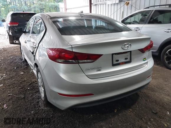 ✅ 2018 Hyundai Elantra SE • VIN: 5NPD74LF6JH392491 • Лот: 43343254. Опубликован ранее на IAAI с пробегом 108 918 миль. Бесплатный доступ к архиву аукционных продаж из США и подробный отчёт об истории автомобиля на DreamBid. Изображение 3.