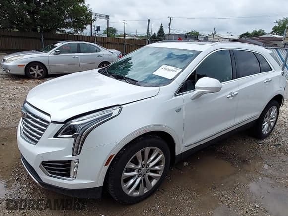 ✅ 2017 Cadillac XT5 Platinum AWD • VIN: 1GYKNFRSXHZ109634 • Lot: 43028551. Listed on IAAI with 92,434 mi. Free auction sales archive from the USA and detailed vehicle history report at DreamBid. Image 2.