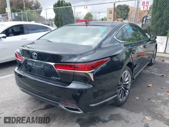 ✅ 2020 Lexus LS 500 • VIN: JTHG5LFF4L5011134 • Lot: 41782417. Wystawiony na IAAI z przebiegiem 14 070 mil. Bezpłatny archiwum sprzedaży aukcyjnych z USA i szczegółowy raport historii pojazdu na DreamBid. Zdjęcie 4.