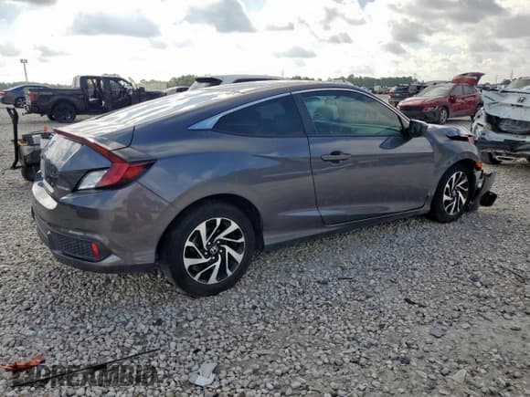 ✅ 2018 Honda Civic LX • VIN: 2HGFC4B58JH300157 • Lot: 83864015. Wystawiony na Copart z przebiegiem 61 694 mil. Bezpłatny archiwum sprzedaży aukcyjnych z USA i szczegółowy raport historii pojazdu na DreamBid. Zdjęcie 3.