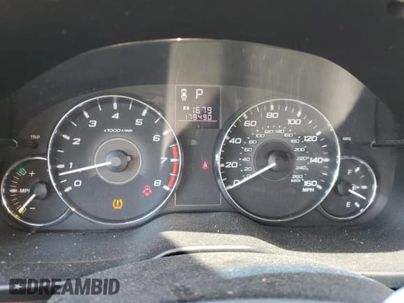 ✅ 2011 Subaru Outback Limited • VIN: 4S4BRDJC3B2401303 • Lot: 69017285. Listed on Copart with 178,490 mi. Free auction sales archive from the USA and detailed vehicle history report at DreamBid. Image 9.