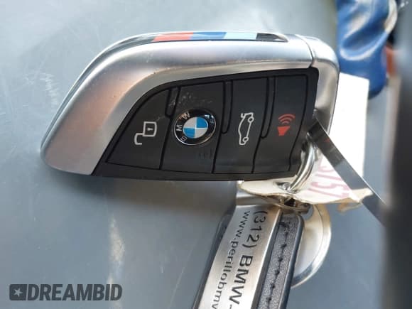 ✅ 2022 BMW M4 Competition xDrive • VIN: WBS33BA00NCJ63924 • Lot: 41549620. Listed on IAAI with 9,046 mi. Free auction sales archive from the USA and detailed vehicle history report at DreamBid. Image 11.