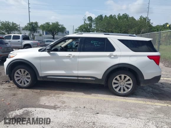 ✅ 2021 Ford Explorer Limited • VIN: 1FM5K8FW4MNA16605 • Lot: 42410519. Wystawiony na IAAI z przebiegiem 59 906 mil. Bezpłatny archiwum sprzedaży aukcyjnych z USA i szczegółowy raport historii pojazdu na DreamBid. Zdjęcie 14.