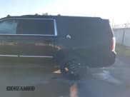 ✅ 2020 GMC Yukon XL SLT • VIN: 1GKS1GKC9LR186504 • Lot: 41302367. Wystawiony na IAAI z przebiegiem 20 109 mil. Bezpłatny archiwum sprzedaży aukcyjnych z USA i szczegółowy raport historii pojazdu na DreamBid. Zdjęcie 6.