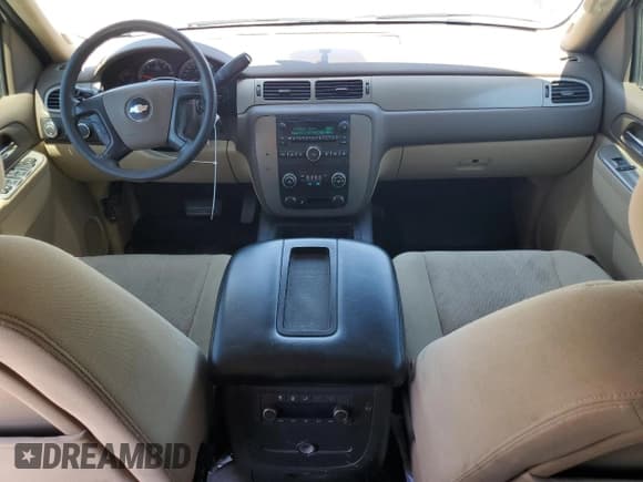 ✅ 2013 Chevrolet Tahoe Commercial • VIN: 1GNSK4E06DR322427 • Lot: 67302005. Wystawiony na Copart z przebiegiem 144 177 mil. Bezpłatny archiwum sprzedaży aukcyjnych z USA i szczegółowy raport historii pojazdu na DreamBid. Zdjęcie 8.