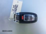 ✅ 2013 Audi S8 • VIN: WAUD2AFD6DN021372 • Lot: 41983495. Wystawiony na IAAI z przebiegiem 159 832 mil. Bezpłatny archiwum sprzedaży aukcyjnych z USA i szczegółowy raport historii pojazdu na DreamBid. Zdjęcie 11.