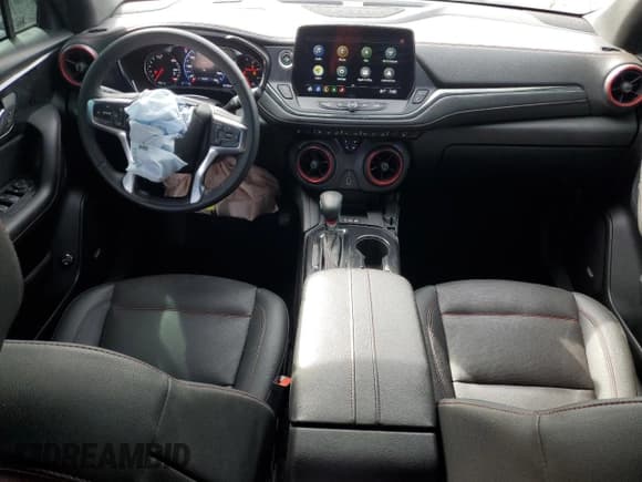 ✅ 2023 Chevrolet Blazer RS • VIN: 3GNKBERS9PS178181 • Lot: 90041915. Wystawiony na Copart z przebiegiem 52 748 mil. Bezpłatny archiwum sprzedaży aukcyjnych z USA i szczegółowy raport historii pojazdu na DreamBid. Zdjęcie 8.