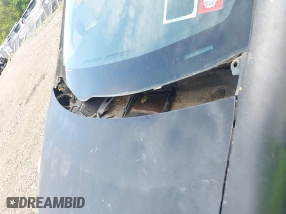 ✅ 2014 Toyota Prius Two • VIN: JTDZN3EU5E3301861 • Lot: 42621485. Listed on IAAI with Not provided. Free auction sales archive from the USA and detailed vehicle history report at DreamBid. Image 6.