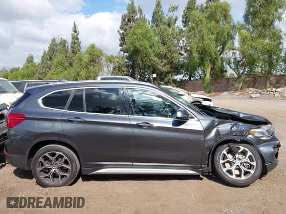 ✅ 2021 BMW X1 sDrive28i • VIN: WBXJG7C08M5S35553 • Lot: 43176705. Wystawiony na IAAI z przebiegiem 44 732 mil. Bezpłatny archiwum sprzedaży aukcyjnych z USA i szczegółowy raport historii pojazdu na DreamBid. Zdjęcie 13.