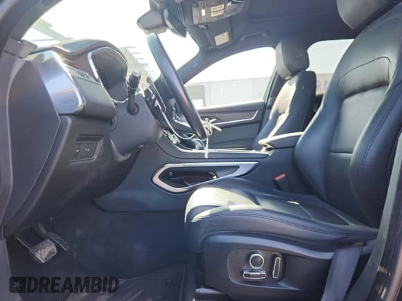 ✅ 2022 Jaguar F-Pace S • VIN: SADCJ2EX1NA692111 • Lot: 60551605. Listed on Copart with 21,645 mi. Free auction sales archive from the USA and detailed vehicle history report at DreamBid. Image 7.