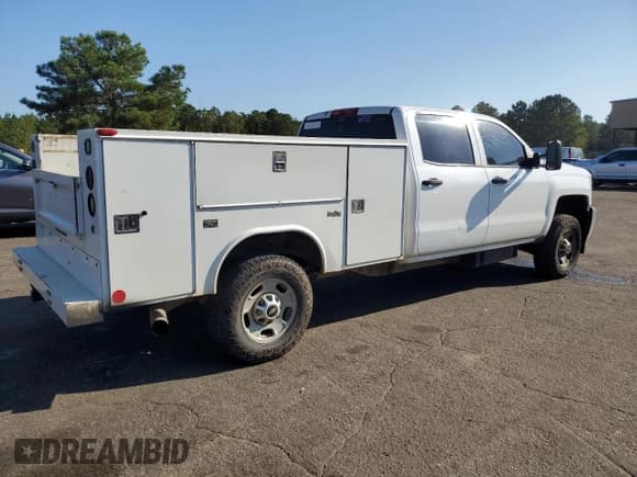 ✅ 2015 Chevrolet Silverado 2500HD • VIN: 1GB1KUE82FF176224 • Lot: 84012415. Listed on Copart with 319,764 mi. Free auction sales archive from the USA and detailed vehicle history report at DreamBid. Image 3.