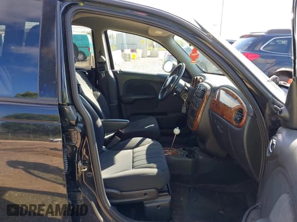 ✅ 2004 Chrysler PT Cruiser • VIN: 3C4FY48B44T219259 • Лот: 43233880. Опубликован ранее на IAAI с пробегом 65 964 миль. Бесплатный доступ к архиву аукционных продаж из США и подробный отчёт об истории автомобиля на DreamBid. Изображение 5.