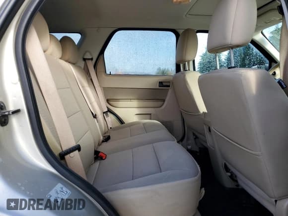 ✅ 2012 Ford Escape XLT • VIN: 1FMCU9DG4CKA22956 • Lot: 91821685. Wystawiony na Copart z przebiegiem 156 022 mil. Bezpłatny archiwum sprzedaży aukcyjnych z USA i szczegółowy raport historii pojazdu na DreamBid. Zdjęcie 11.