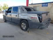 ✅ 2003 Chevrolet Avalanche • VIN: 3GNEC13T53G192743 • Lot: 43525783. Listed on IAAI with 166,217 mi. Free auction sales archive from the USA and detailed vehicle history report at DreamBid. Image 3.