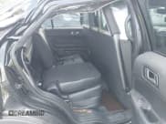 ✅ 2017 Ford Police Interceptor Utility • VIN: 1FM5K8ARXHGE00772 • Lot: 42752673. Wystawiony na IAAI z przebiegiem 196 881 mil. Bezpłatny archiwum sprzedaży aukcyjnych z USA i szczegółowy raport historii pojazdu na DreamBid. Zdjęcie 8.