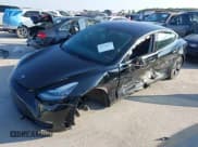 ✅ 2018 Tesla Model 3 Long Range Battery • VIN: 5YJ3E1EB5JF127635 • Lot: 43178626. Wystawiony na IAAI z przebiegiem 78 621 mil. Bezpłatny archiwum sprzedaży aukcyjnych z USA i szczegółowy raport historii pojazdu na DreamBid. Zdjęcie 6.
