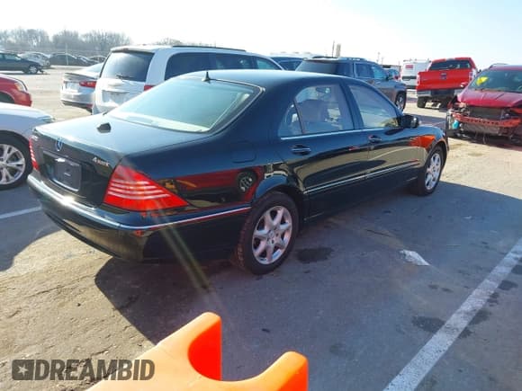 ✅ 2005 Mercedes-Benz S 500 • VIN: WDBNG84J15A446855 • Лот: 41137066. Опубликован ранее на IAAI с пробегом 147 939 миль. Бесплатный доступ к архиву аукционных продаж из США и подробный отчёт об истории автомобиля на DreamBid. Изображение 4.
