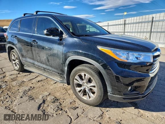 ✅ 2014 Toyota Highlander LE Plus • VIN: 5TDZKRFH6ES016520 • Lot: 94329435. Wystawiony na Copart z przebiegiem 103 252 mil. Bezpłatny archiwum sprzedaży aukcyjnych z USA i szczegółowy raport historii pojazdu na DreamBid. Zdjęcie 4.