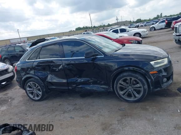 ✅ 2015 Audi Q3 Prestige • VIN: WA1GFCFS6FR009243 • Lot: 43144890. Wystawiony na IAAI z przebiegiem 127 834 mil. Bezpłatny archiwum sprzedaży aukcyjnych z USA i szczegółowy raport historii pojazdu na DreamBid. Zdjęcie 13.