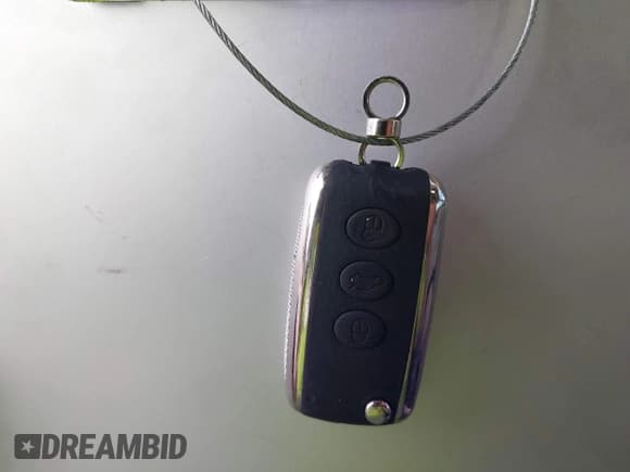 ✅ 2018 Bentley Flying Spur • VIN: SCBEC9ZA2JC070647 • Лот: 43317964. Опубликован ранее на IAAI с пробегом 60 360 миль. Бесплатный доступ к архиву аукционных продаж из США и подробный отчёт об истории автомобиля на DreamBid. Изображение 11.