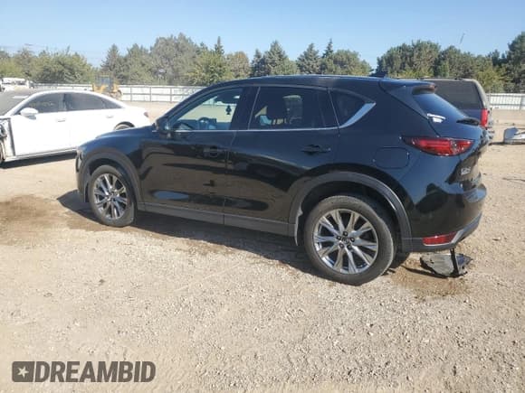 ✅ 2020 Mazda CX-5 Signature • VIN: JM3KFBEY1L0850118 • Lot: 84252205. Wystawiony na Copart z przebiegiem 67 489 mil. Bezpłatny archiwum sprzedaży aukcyjnych z USA i szczegółowy raport historii pojazdu na DreamBid. Zdjęcie 2.