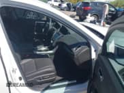 ✅ 2019 Acura TLX • VIN: 19UUB2F38KA009584 • Lot: 43418348. Listed on IAAI with 30,571 mi. Free auction sales archive from the USA and detailed vehicle history report at DreamBid. Image 5.