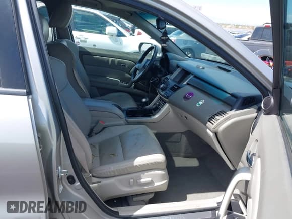 ✅ 2010 Acura RDX Technology • VIN: 5J8TB2H5XAA005299 • Lot: 41934226. Listed on IAAI with 163,880 mi. Free auction sales archive from the USA and detailed vehicle history report at DreamBid. Image 5.