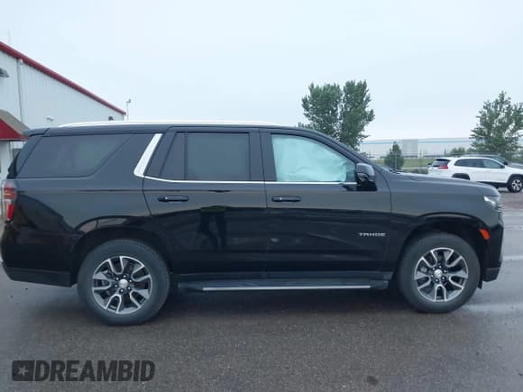 ✅ 2021 Chevrolet Tahoe LT • VIN: 1GNSKNKD2MR164939 • Lot: 42883266. Listed on IAAI with 87,555 mi. Free auction sales archive from the USA and detailed vehicle history report at DreamBid. Image 13.