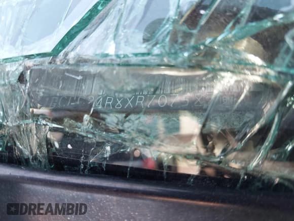 ✅ 1999 Chevrolet Silverado 2500 • VIN: 1GCGC24R8XR707587 • Лот: 43312643. Опубликован ранее на IAAI с пробегом 132 286 миль. Бесплатный доступ к архиву аукционных продаж из США и подробный отчёт об истории автомобиля на DreamBid. Изображение 9.