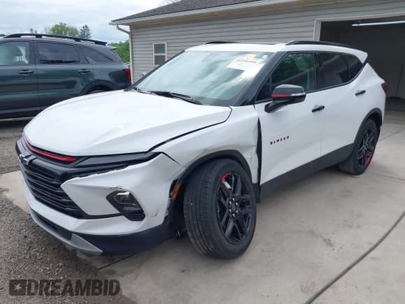 ✅ 2024 Chevrolet Blazer LT • VIN: 3GNKBDR45RS195056 • Лот: 42241495. Опубликован ранее на IAAI с пробегом 8 332 миль. Бесплатный доступ к архиву аукционных продаж из США и подробный отчёт об истории автомобиля на DreamBid. Изображение 2.