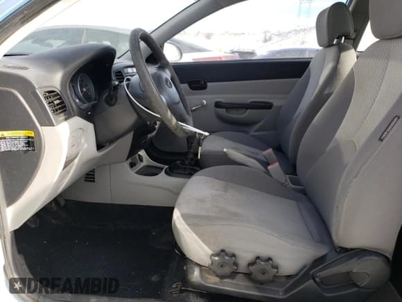 ✅ 2008 Hyundai Accent GS • VIN: KMHCM36C18U065279 • Лот: 88209375. Опубликован ранее на Copart с пробегом 203 760 миль. Бесплатный доступ к архиву аукционных продаж из США и подробный отчёт об истории автомобиля на DreamBid. Изображение 7.