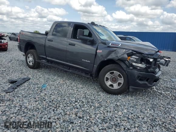 ✅ 2022 Ram 2500 Tradesman • VIN: 3C6UR5CJ3NG267197 • Lot: 55800805. Listed on Copart with Not provided. Free auction sales archive from the USA and detailed vehicle history report at DreamBid. Image 4.