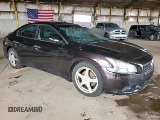 ✅ 2014 Nissan Maxima SV • VIN: 1N4AA5AP2EC445913 • Lot: 93337465. Wystawiony na Copart z przebiegiem 163 509 mil. Bezpłatny archiwum sprzedaży aukcyjnych z USA i szczegółowy raport historii pojazdu na DreamBid. Zdjęcie 4.
