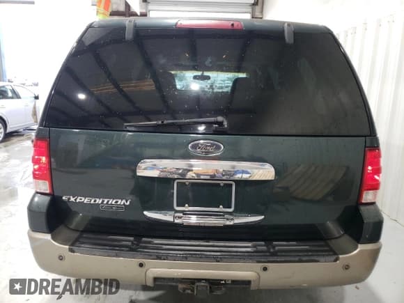 ✅ 2003 Ford Expedition Eddie Bauer • VIN: 1FMFU17L33LC31056 • Lot: 55680275. Listed on Copart with 124,379 mi. Free auction sales archive from the USA and detailed vehicle history report at DreamBid. Image 6.