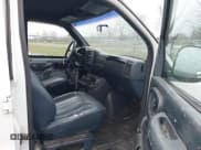 ✅ 1999 Chevrolet Express • VIN: 1GCHG39R5X1011999 • Лот: 43697050. Опубликован ранее на IAAI с пробегом 230 000 миль. Бесплатный доступ к архиву аукционных продаж из США и подробный отчёт об истории автомобиля на DreamBid. Изображение 5.